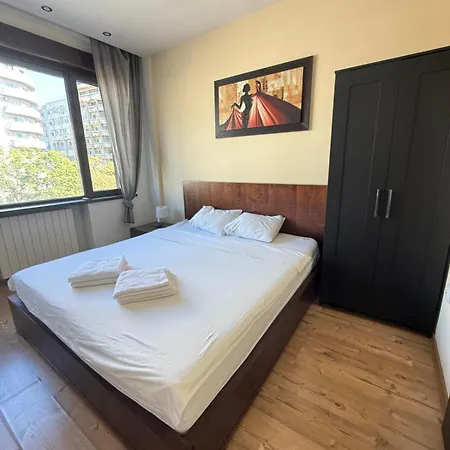 Ultracentral Magheru * 布加勒斯特